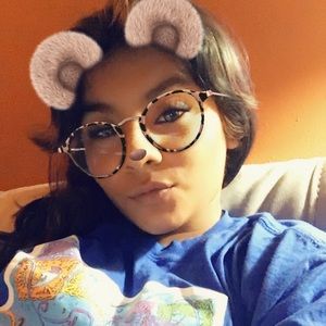 Meet your Posher, Anna